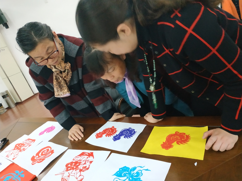 1542764666247030605.jpg 评委严格挑选.jpg