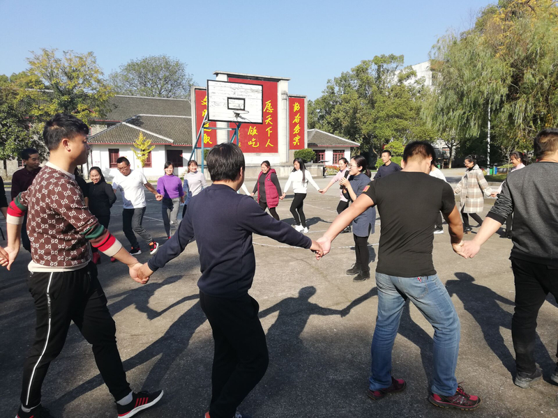 1543548296620011133.jpg 组织开展团辅活动.jpg